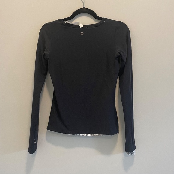 Women's Lululemon Cabin Long sleeve Reversible Tee sz 6 - Picture 13 of 15